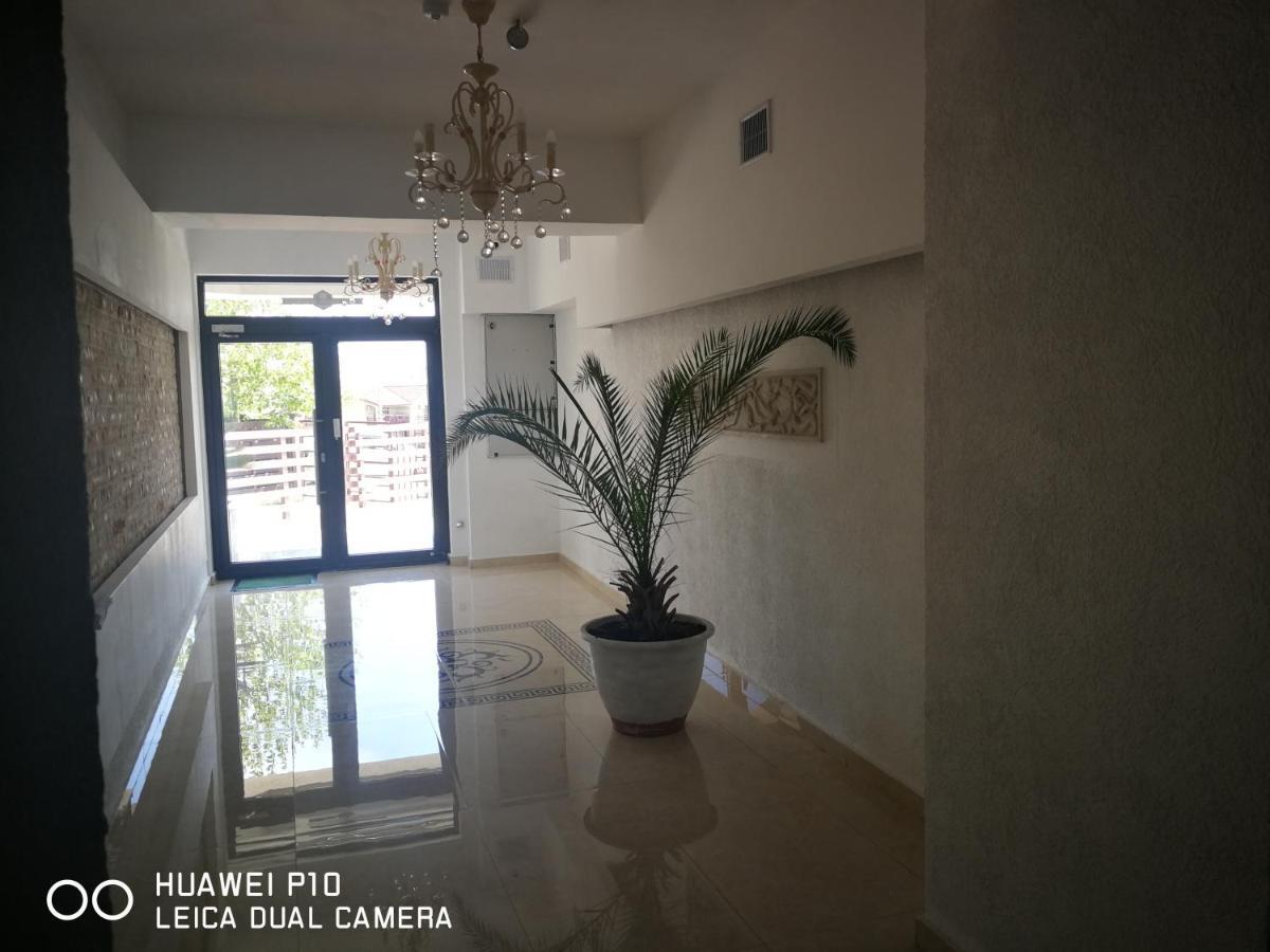 Apartamento Apartament Unique Relax Năvodari Exterior foto